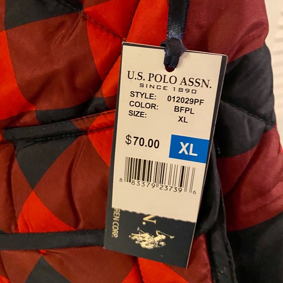 NWT US Polo red & navy buffalo check vest XL - Picture 4 of 8